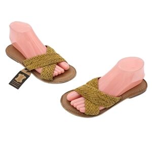 NEW Crevo Yellow Leather Braided Woven Criss Cross Flat Slide Sandals Size 7